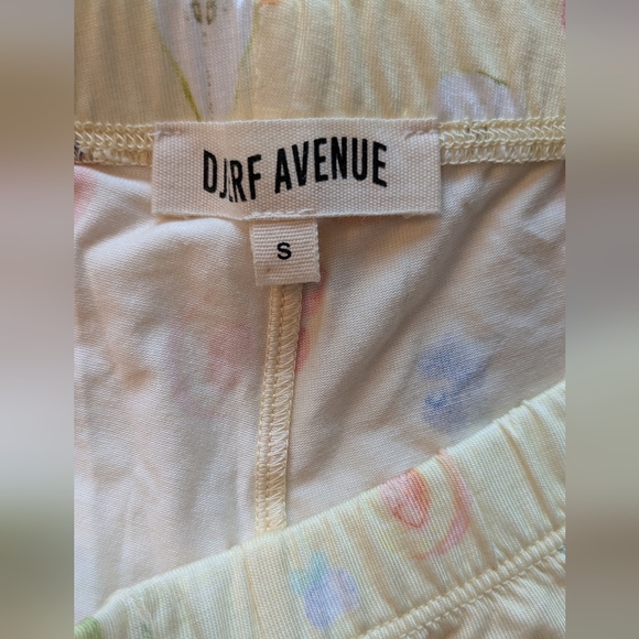 Djerf Avenue Women's Fruit Print Shorts - Cream and Orange - Picture 3 of 6